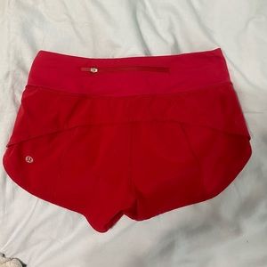 Red speed up 2.5 lululemon shorts